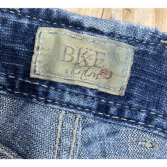 BKE Buckle Lily Denim Capri Jeans Womens Size 35x23 Stretch Blue Denim - Picture 3 of 7